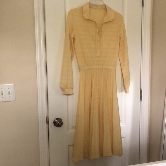 ILGWU Vintage Yellow Dress - Picture 1 of 11